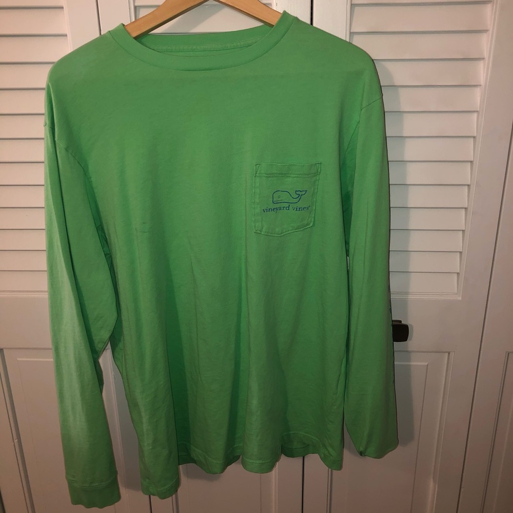 Men’s medium vineyard vines long sleeve